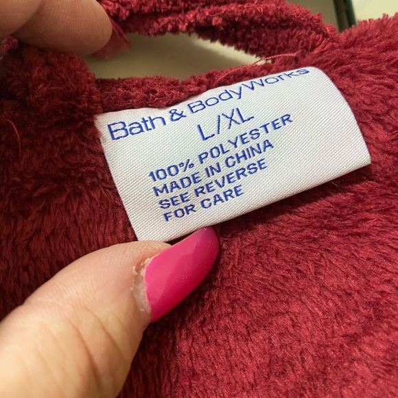 Women’s soft red robe - Picture 3 of 4